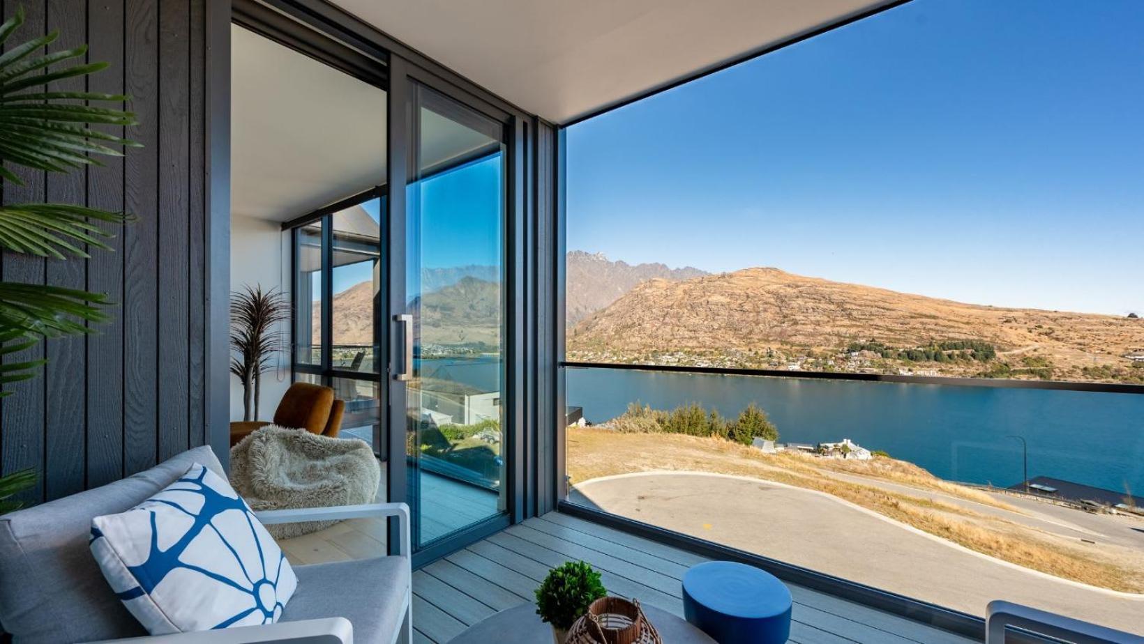 فيلا The Tiers- Hot Tub- Ac- Bbq- Free Parking كوينستاون المظهر الخارجي الصورة